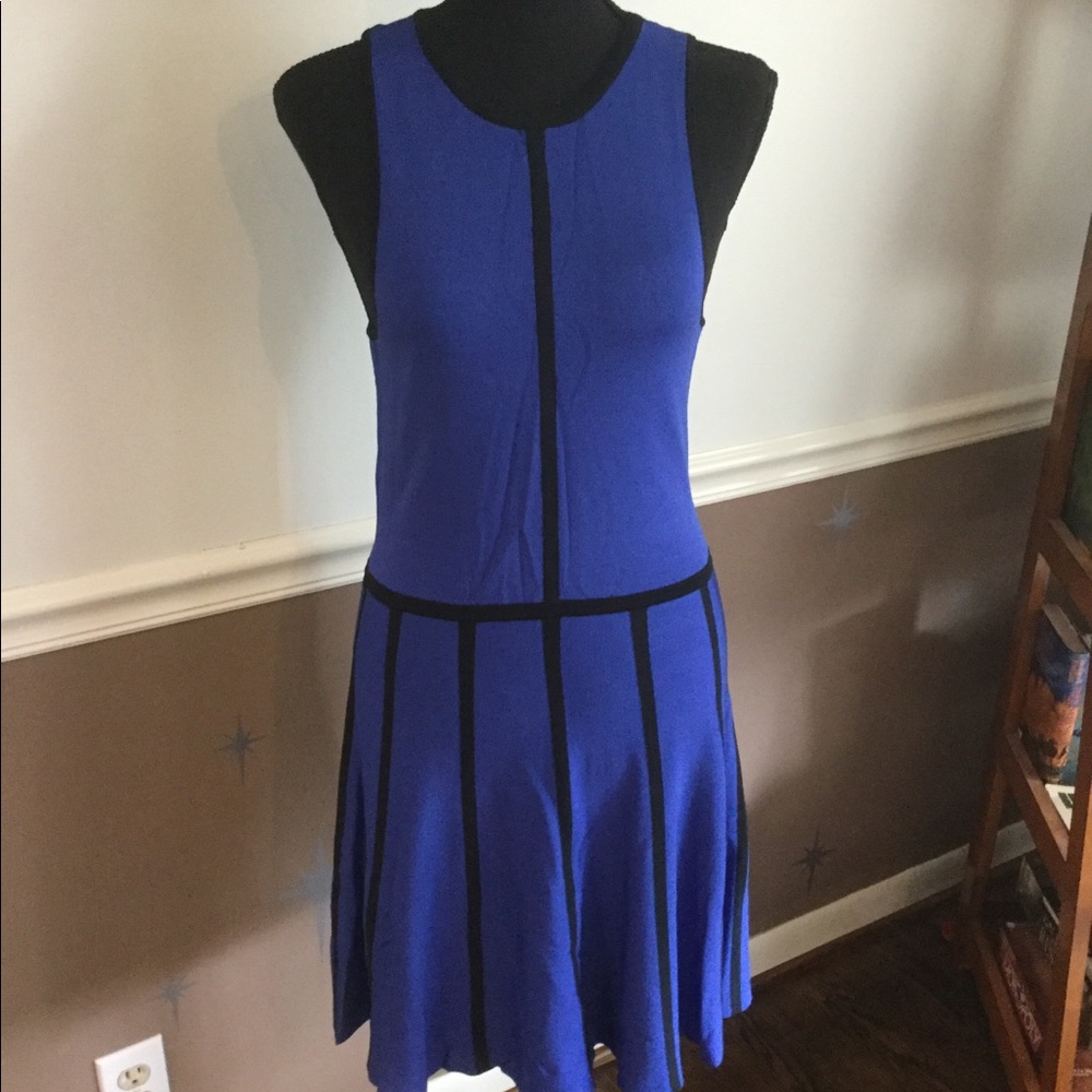 Beautiful racer cut dress by Parker size L blue bl